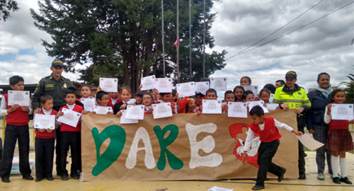 280915-actividad-DARE-ninos-colegios-boyaca