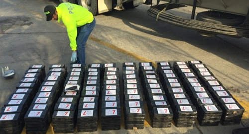 Policía Antinarcóticos incauta 500 kilos de cocaína al  Clan usuga