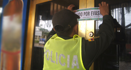 policia nacional-sellados-bares-control-infraccion-volumen