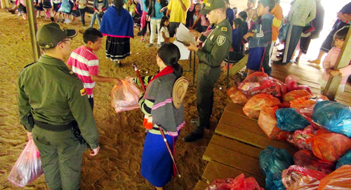 POLICIA CAPACITA A NIÑOS Y NIÑAS-COMUNIDAD INDIGENA MISAK
