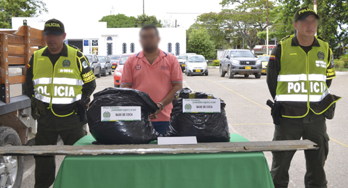 071015-incautacutacion-coca-capturado-neiva-policia